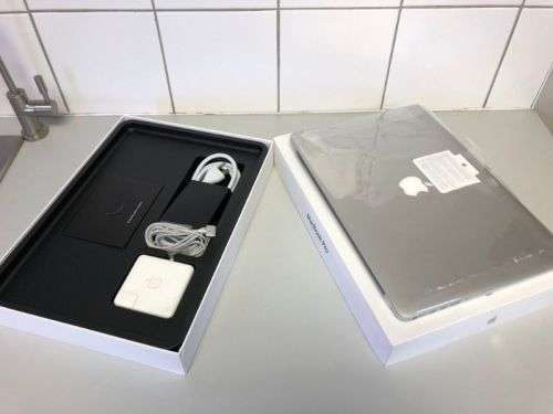 MacBook Pro 15" Retina Display, i7, 8GB, 256GB SSD Nvidia Graphics