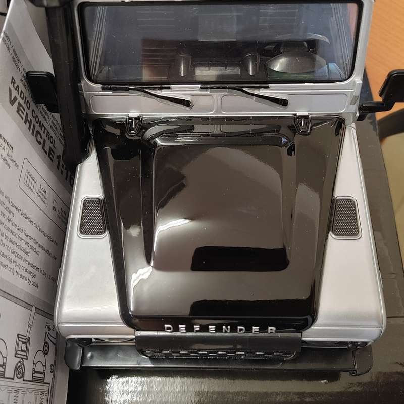 Land Rover Defender 90 r/c 1:16