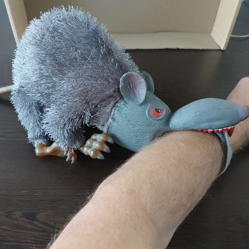 2 x Large Animatronic Attack Rats Halloween