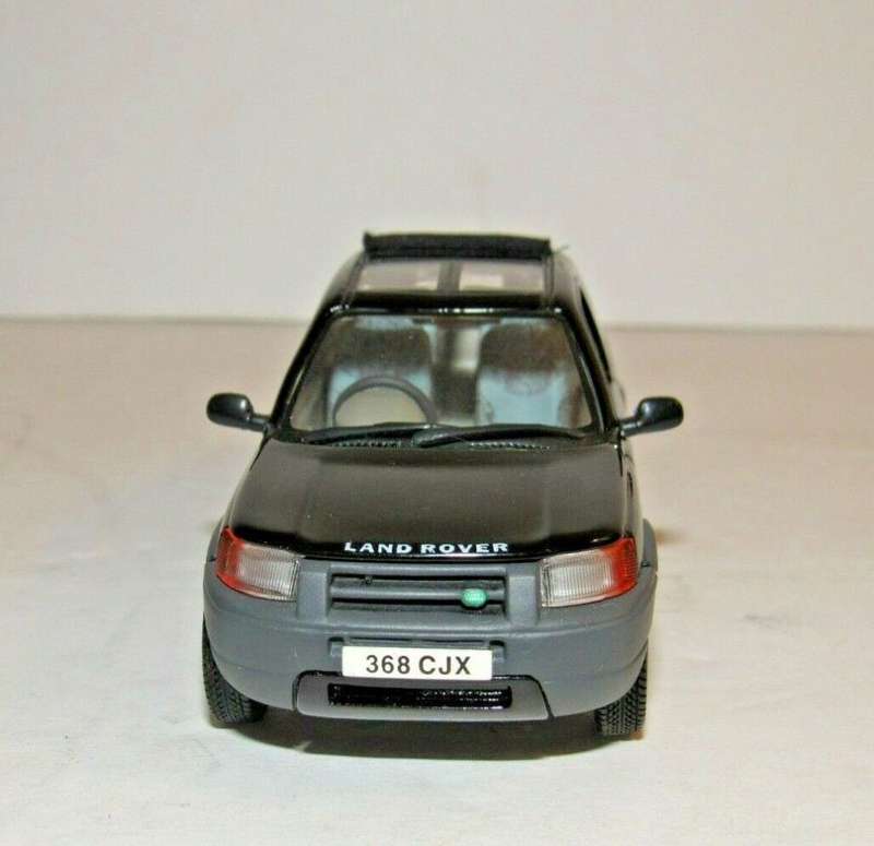 Universal Hobbies Land Rover Freelander 1998 Open Back Black 1:43 w/ Box