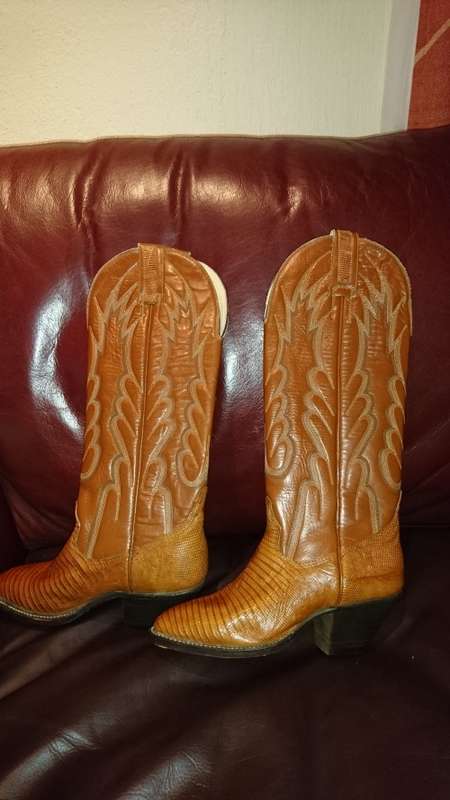 C ROMERO COWBOY BOOTS SIZE 7 Ladies