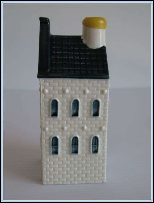 Auction for patbru ONLY!!!! All other bids will be deleted.  Bols KLM Blue Delft