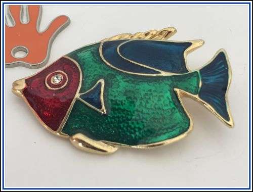 Brooch Fish. Costume jewellery 5cm x 3.2cm