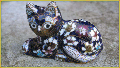 Cloisonne cat. Vintage.