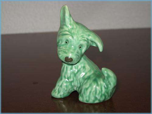 Sylvac (style?) dog. Height 10.5cm