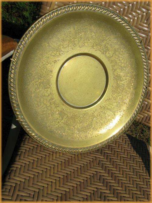 Ornamental brass wall plate or small table top. 32cm. Vintage