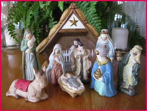 CHRISTMAS nativity scene. Mary, Josef, baby Jesus and wise men.
