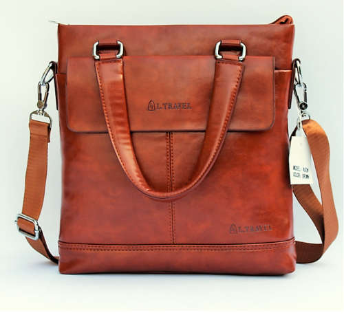 Classic!!!High Quality Large Capacity Messenger Bag in Brown
