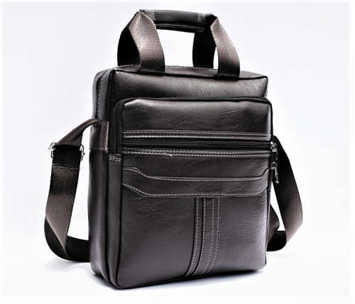 Black Messenger / Shoulder Bag in Black