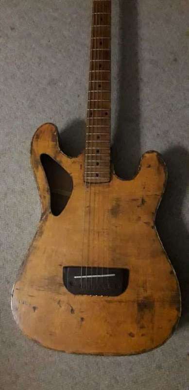 Guitar - Strat-shape semi-acoustic