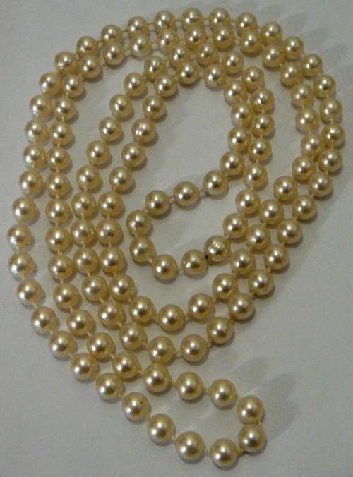 Long Artificial Pearl Necklace