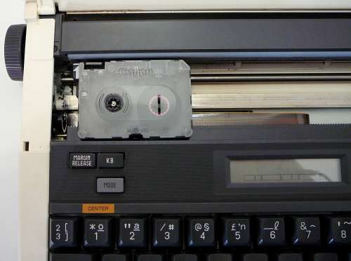 Canon Typestar 5 Portable Electric Typewriter in Carry Case