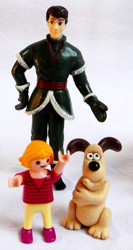 A Selection of 7 Plastic Toy Figures