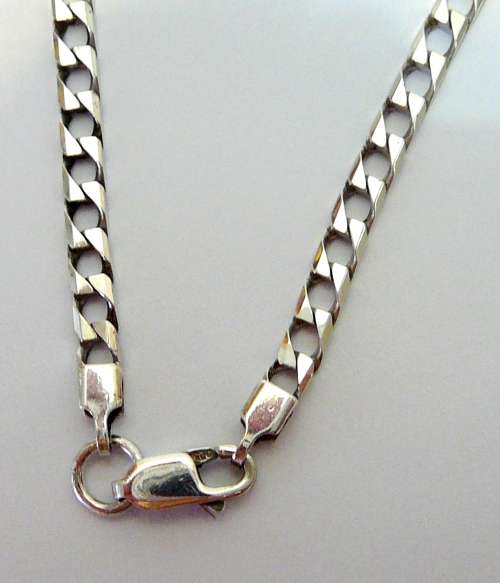 A Sterling Silver Necklace Chain
