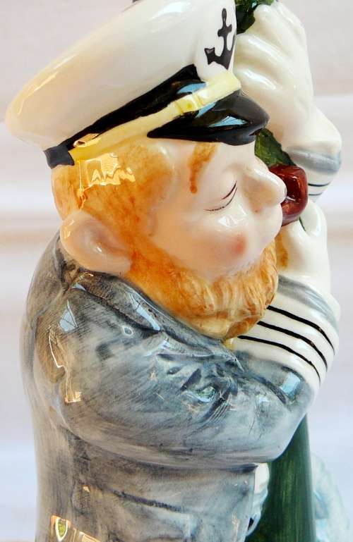 Novelty Lamp - Drunken Sea Captain Holding up Lamp Post