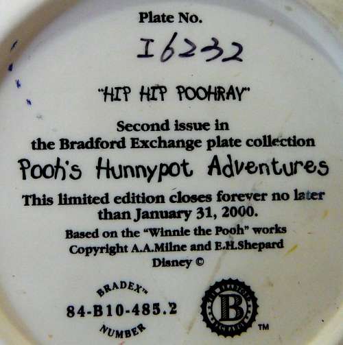 HIP HIP POOHRAY A Winnie the Pooh Hanging Plate