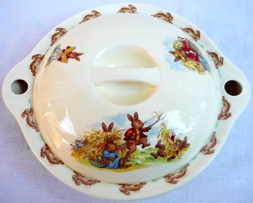 A Gorgeous BUNNYKINS Warming Bowl by Royal Doulton