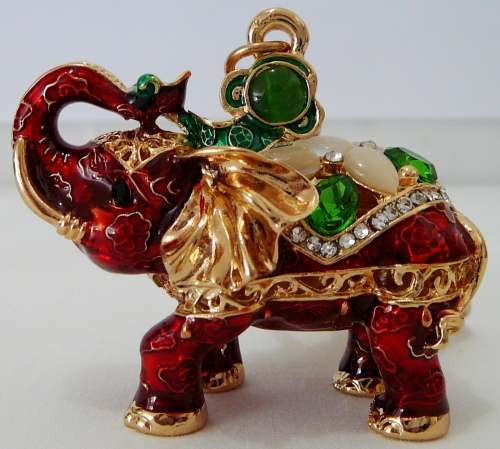A Very Glitzy Indian Elephant Key Chain\ Handbag Charm