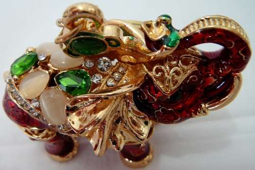 A Very Glitzy Indian Elephant Key Chain\ Handbag Charm