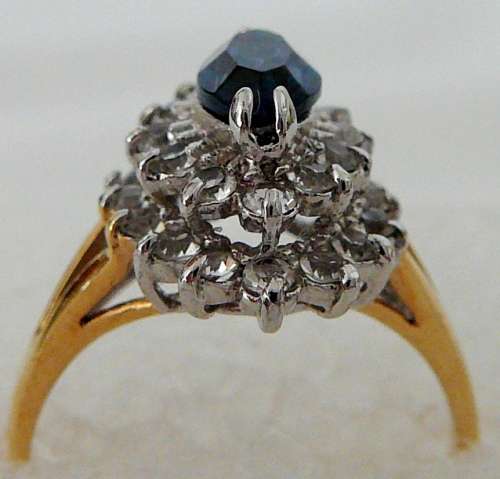 A Beautiful Sapphire Coloured Diamante Ring