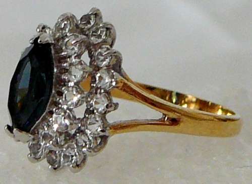 A Beautiful Sapphire Coloured Diamante Ring