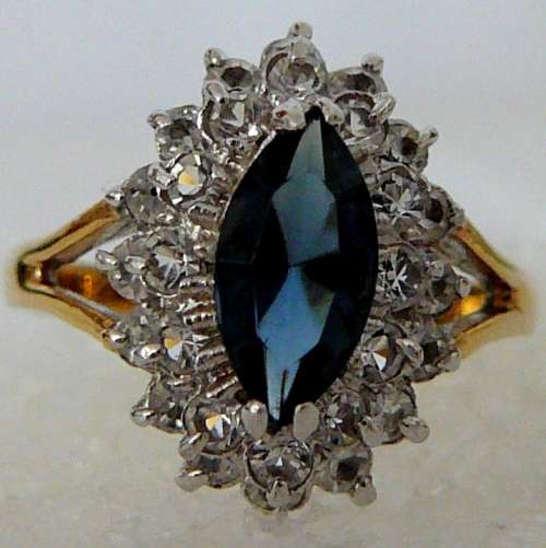 A Beautiful Sapphire Coloured Diamante Ring