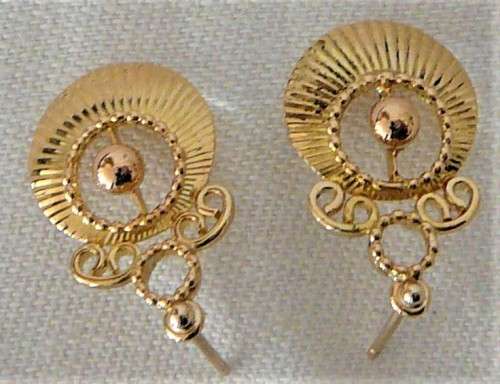 An Elaborate Pair of Hand Crafted 9ct Yellow Gold Earrings