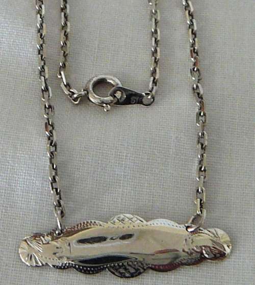 A Fine Sterling Silver Necklace Chain with a Name Tag