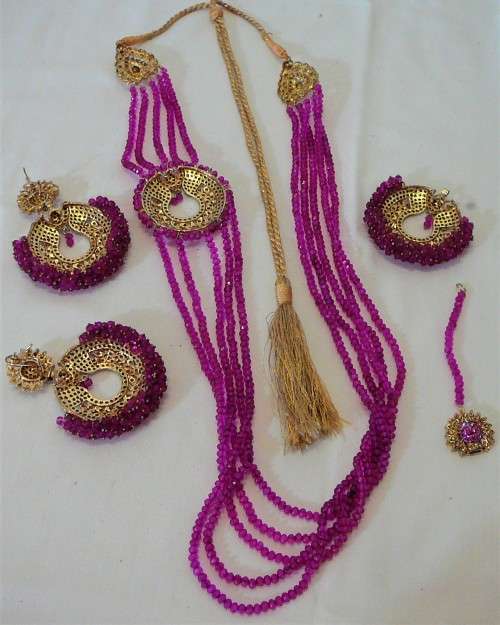 An Absolutely Stunning Set of Indian Style Wedding Jewelry