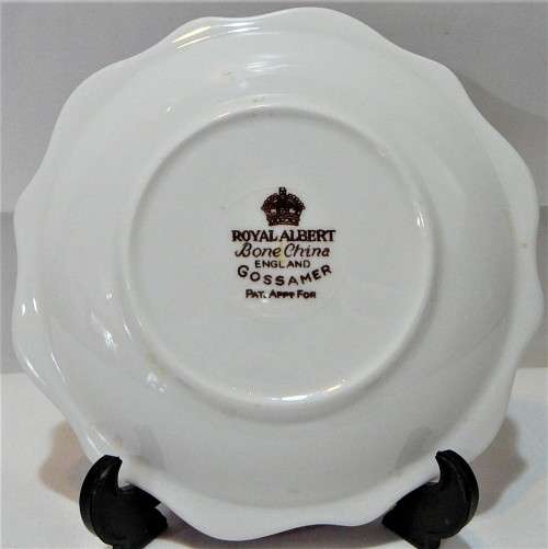 A Very Pretty Gold Trimmed Royal Albert Trinket Dish Gossamer