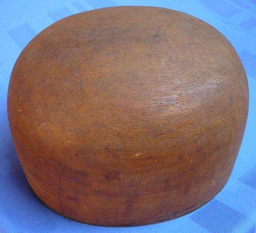 Wooden Hat Mould