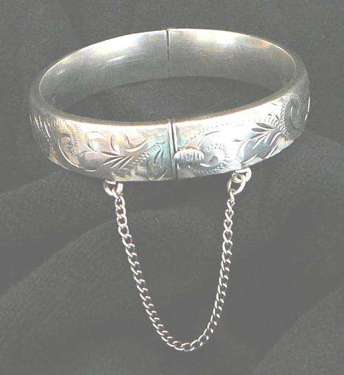 Hallmarked Silver Bangle Birmingham 1969