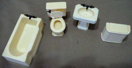 Dolls House Furniture 4 Piece Bath Room Set