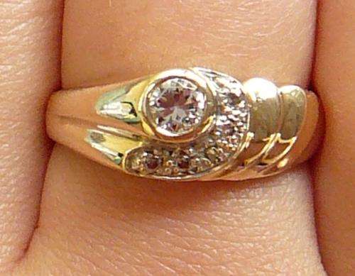 9ct Gold Ring with Cubic Zirconias