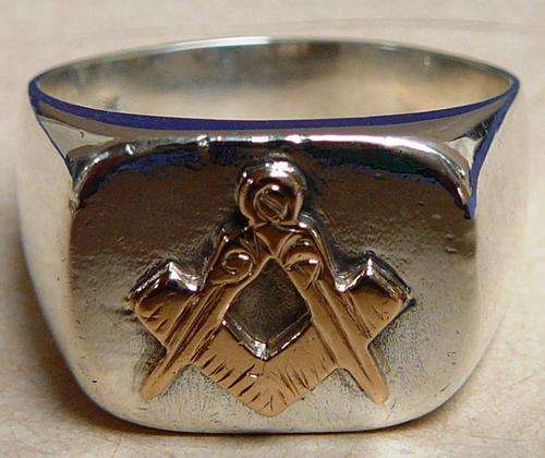 Silver 925 Ring with 9ct Gold Masonic Emblem