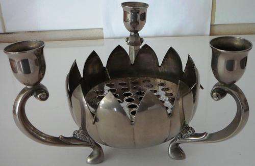 Attractive EPNS Vase\Candle Holder