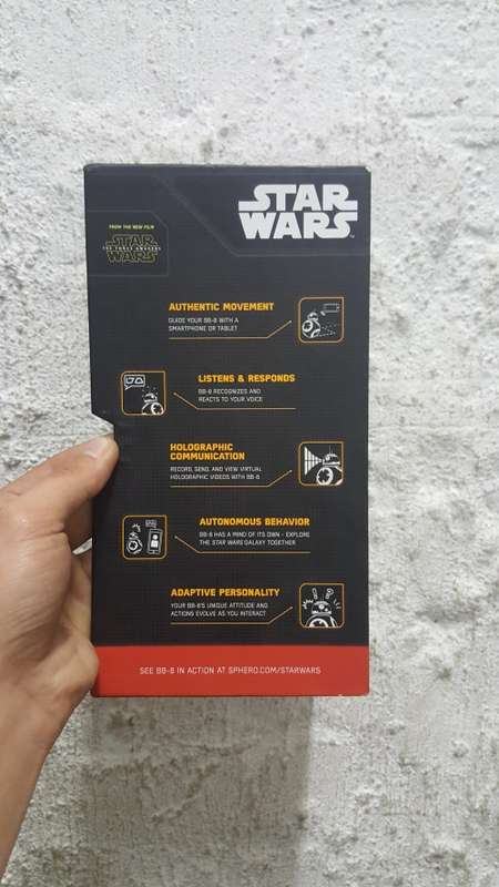 ****STARWARS BY SPHERO****THE BB-8 STARWARS DROID***FULLY INTERACTIVE