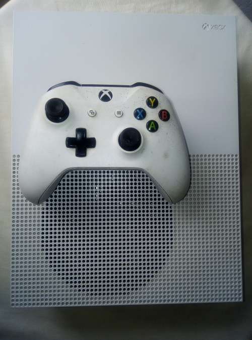 Xbox One S 500GB - ***Good Condition ***