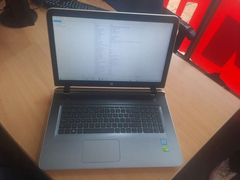 HP Pavillion  i5 laptop - Big 17` screen - Good Condition