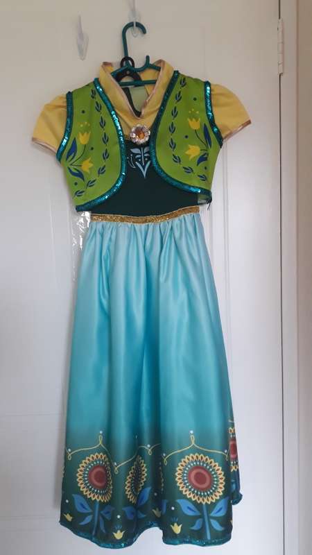 Ana Frozen Dress-Up costume from the NEW Movie - Age 4-5 (s)