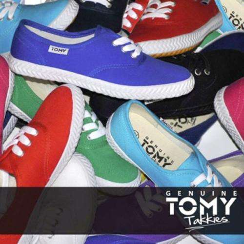 4Sets  of Tommy takkies