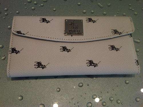 New White Wallet - ABSOLUTELY STUNNING!!