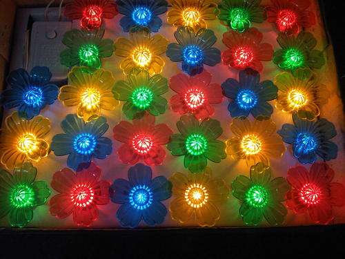 28 Flower Shaped Christmas Lights