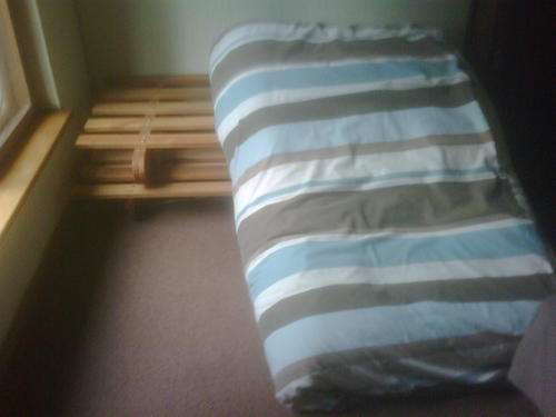 CUTE AND FUNKY FUTON WITH BASE