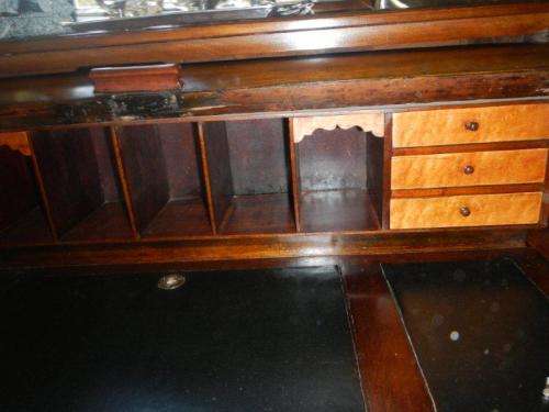 Late 19th Century continental walnut cylinder desk - L 1.18, W 70cm, H 1.10cm