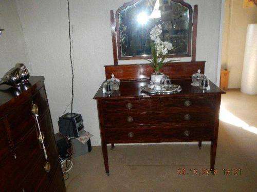 Edwardian mahogany inlaid dressing table - L 1.05cm, W 50cm, H 1.50cm with mirror