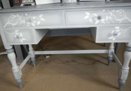 Victorian technqued dressing table - Length 1.06, width 50cm, height 76cm