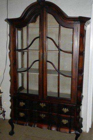 Antique Cape stinkwood display cabinet - length 1m, width 44cm, height 1.98cm. - Beautiful