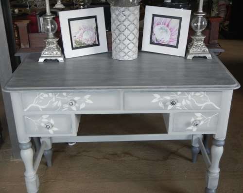 Victorian technqued dressing table - Length 1.06, width 50cm, height 76cm