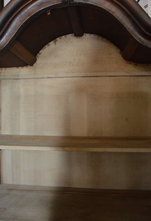 Antique Cape stinkwood display cabinet - length 1m, width 44cm, height 1.98cm. - Beautiful